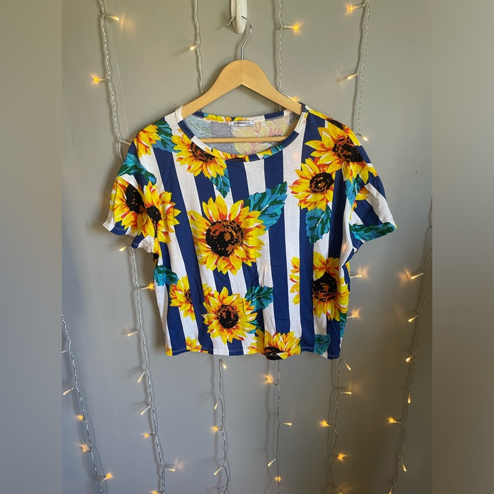 Women’s Medium Sunflower Top